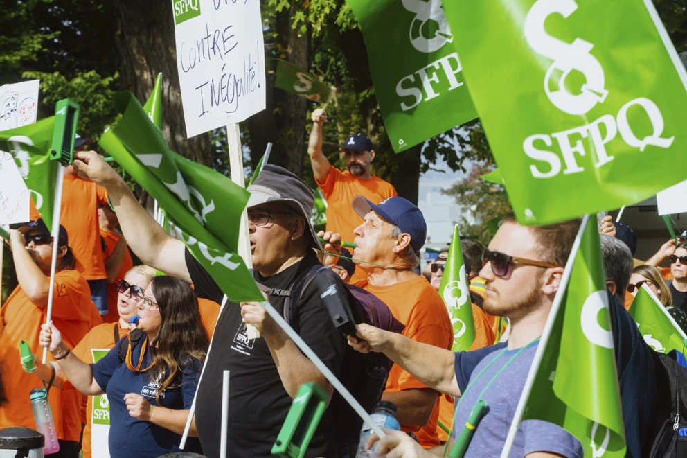 Sfpq Rbp Les membres du SFPQ se font entendre devant l’Assemblée nationale